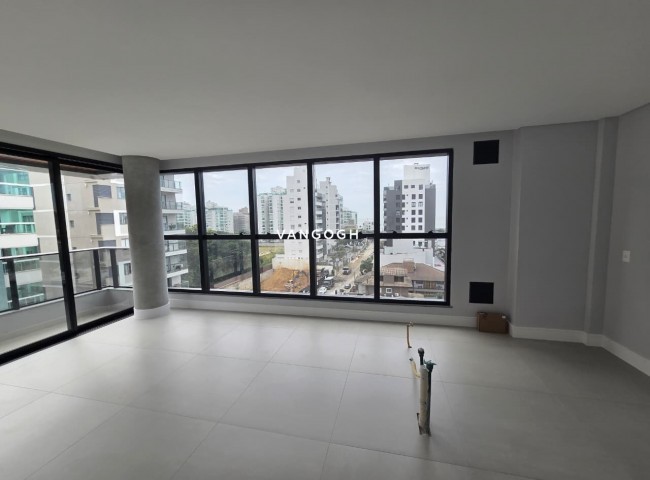 Apartamento 3 dormitórios Dusseldorf