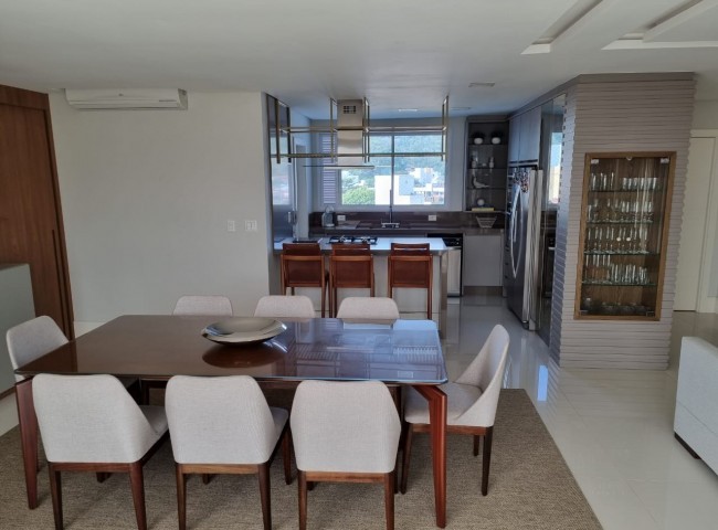 Apartamento 3 dormitórios Mirage Residence