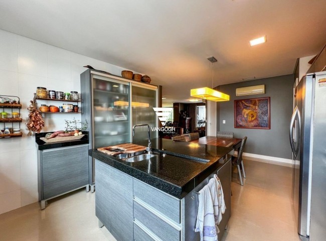 Apartamento 3 dormitórios Edifício Alexandria, Centro - Balneário Camboriú