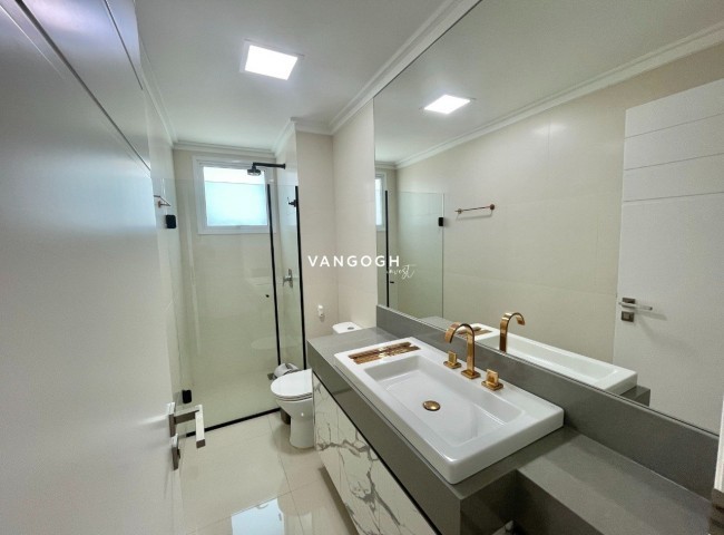 Apartamento 3 dormitórios Magnifique Tower, Quadra Mar - Balneário Camboriú
