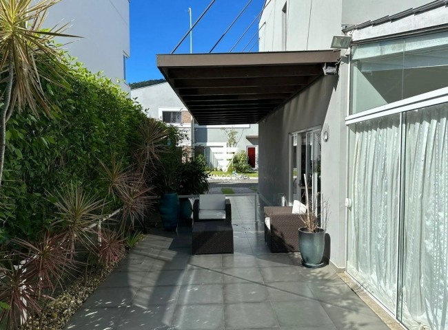 Casa em Condomínio 3 dormitórios Casa Villagio dos Ipês, Barra - Balneário Camboriú