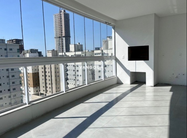 Apartamento 3 dormitórios Resudencial Syrah, Meia Praia - ITAPEMA