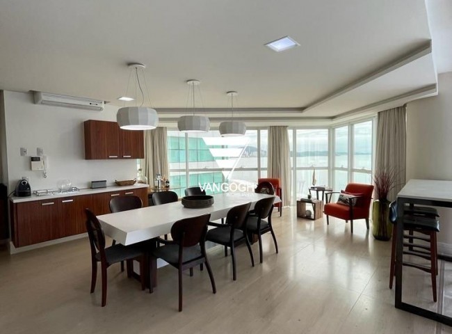 Apartamento 4 dormitórios Ocean Palace, Frente Mar - Balneário Camboriú