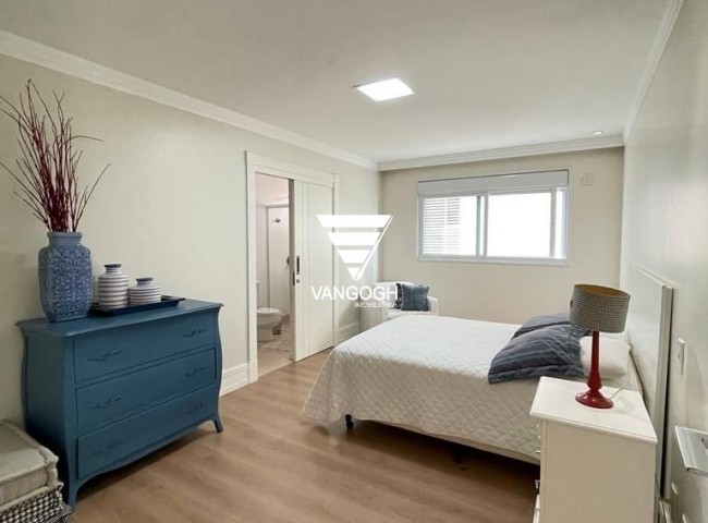 Apartamento 4 dormitórios Ocean Palace, Frente Mar - Balneário Camboriú