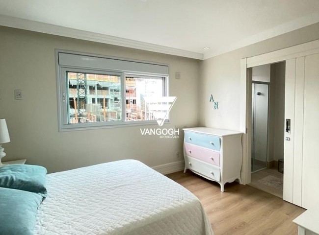 Apartamento 4 dormitórios Ocean Palace, Frente Mar - Balneário Camboriú