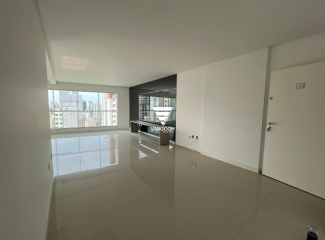 Apartamento 3 dormitórios Gran Torino, Centro - Balneário Camboriú