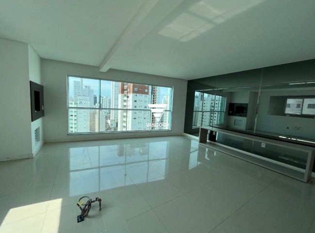 Apartamento 3 dormitórios Gran Torino, Centro - Balneário Camboriú
