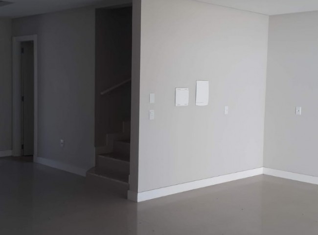 Sobrado 3 dormitórios Residencial Osiris, Praia dos Amores - Balneário Camboriú