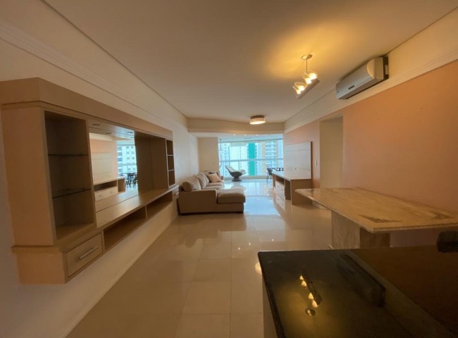 Apartamento 3 dormitórios La Madeson, Quadra Mar - Balneário Camboriú