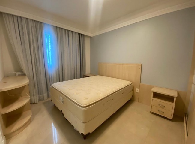 Apartamento 3 dormitórios La Madeson, Quadra Mar - Balneário Camboriú