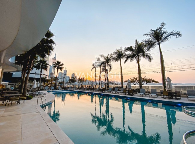 Apartamento 4 dormitórios Ibiza Towers, Frente Mar - Balneário Camboriú