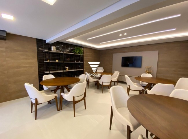 Apartamento 2 dormitórios Saint Antonie, Praia dos Amores - Balneário Camboriú