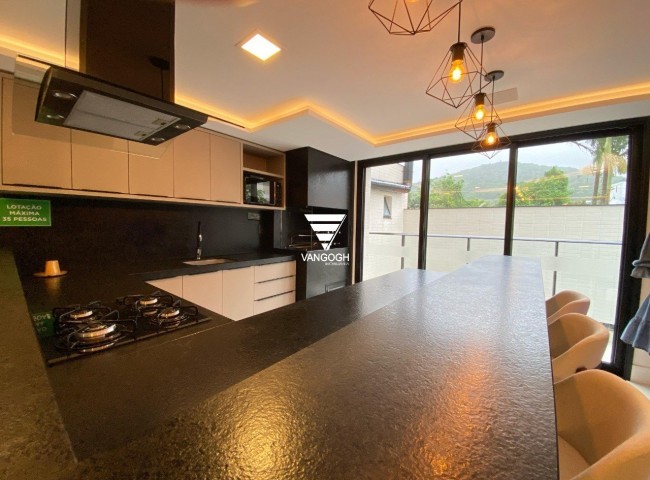 Apartamento 2 dormitórios Saint Antonie, Praia dos Amores - Balneário Camboriú