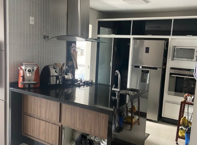 Apartamento 3 dormitórios Edifício Pioniere, Pioneiros - Balneário Camboriú