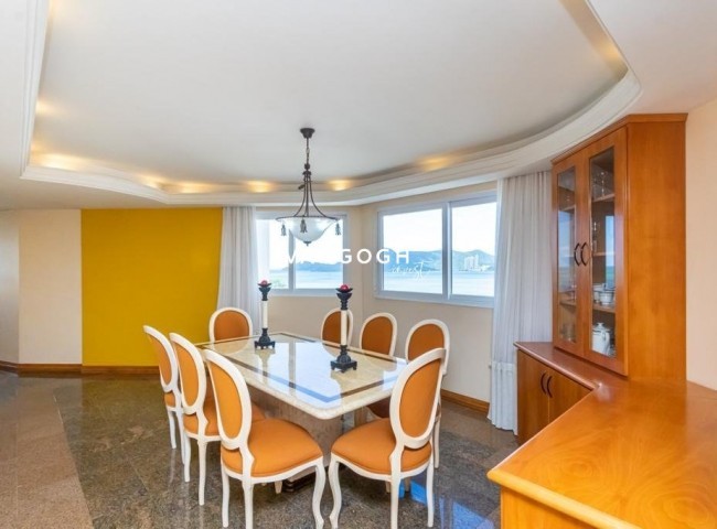 Apartamento 4 dormitórios Maria Eduarda, Frente Mar - Balneário Camboriú