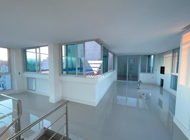 Cobertura 3 dormitórios Ville Del Acqua, Centro - Balneário Camboriú