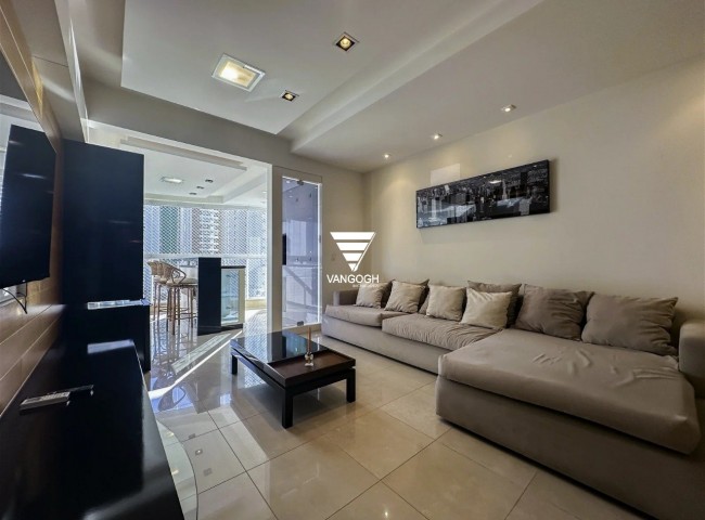 Apartamento 3 dormitórios La Madeson, Quadra Mar - Balneário Camboriú