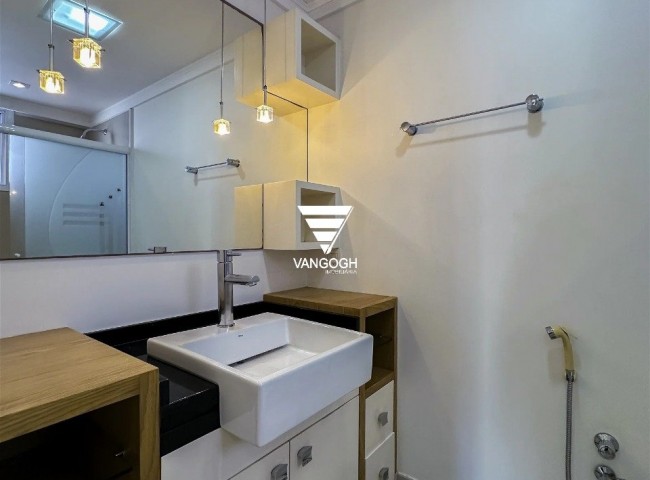Apartamento 3 dormitórios La Madeson, Quadra Mar - Balneário Camboriú