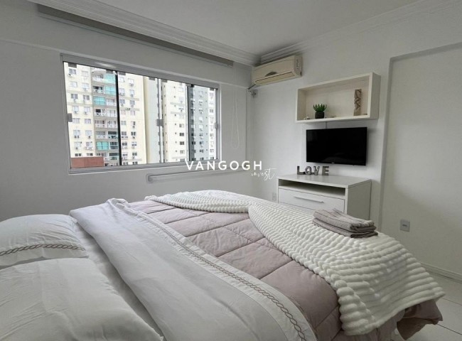 Apartamento Edifício Imperatriz, Frente Mar - Balneário Camboriú