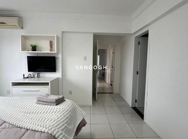 Apartamento Edifício Imperatriz, Frente Mar - Balneário Camboriú