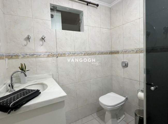 Apartamento Edifício Imperatriz, Frente Mar - Balneário Camboriú