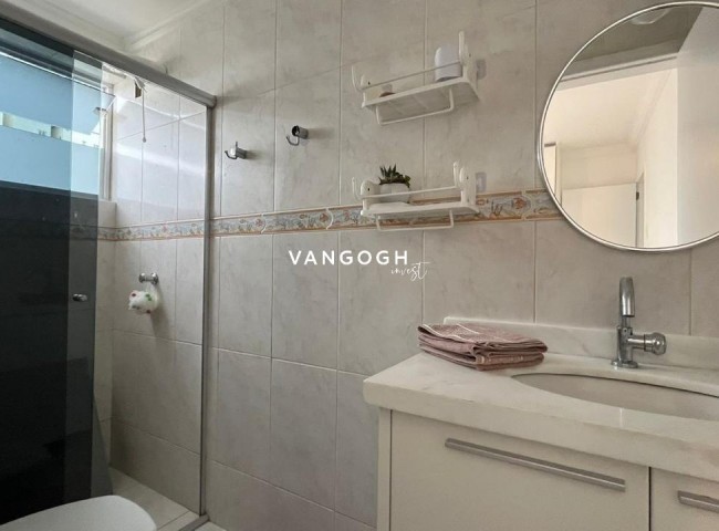 Apartamento Edifício Imperatriz, Frente Mar - Balneário Camboriú