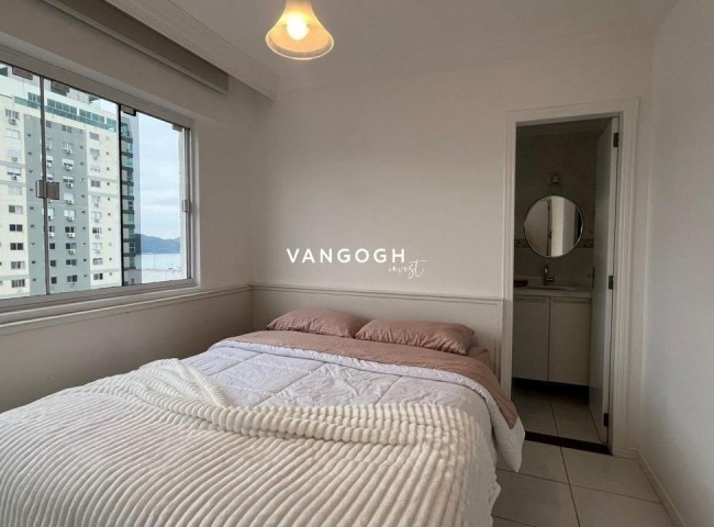 Apartamento Edifício Imperatriz, Frente Mar - Balneário Camboriú