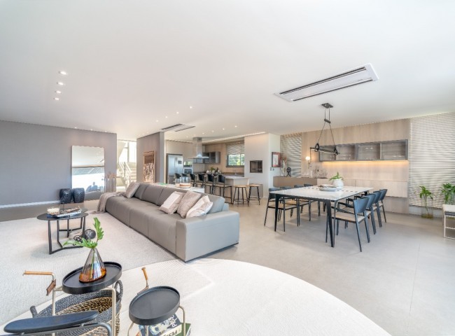 Casa 4 dormitórios Casa Estaleiro