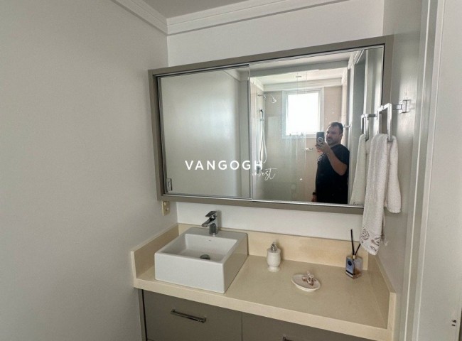 Apartamento 3 dormitórios La Madeson, Quadra Mar - Balneário Camboriú