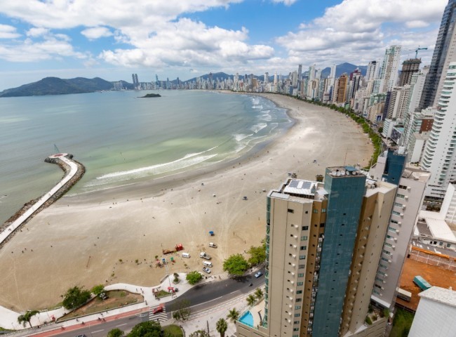 Apartamento 3 dormitórios Infinity Coast, Quadra Mar - Balneário Camboriú