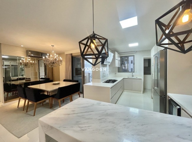 Apartamento 3 dormitórios Privilège Residence, Quadra Mar - Balneário Camboriú