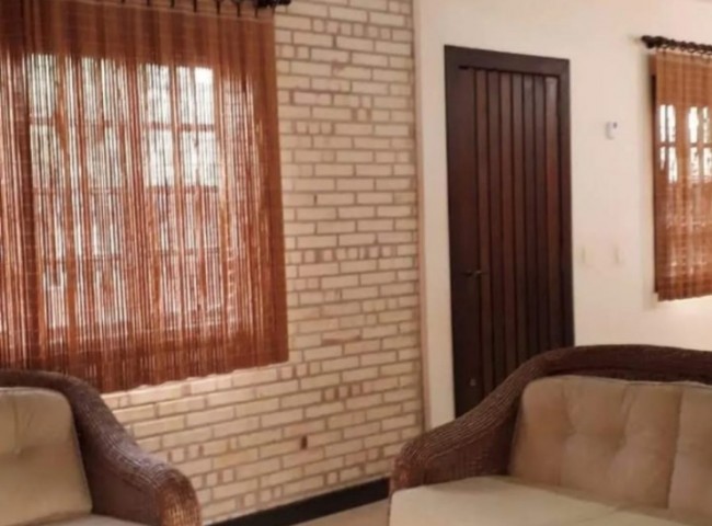 Casa 2 dormitórios , Ariribá - Balneário Camboriú