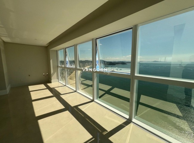 Apartamento 4 dormitórios One Tower Residence, Frente Mar - Balneário Camboriú