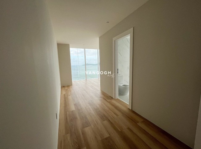 Apartamento 4 dormitórios Boreal Tower, Frente Mar - Balneário Camboriú