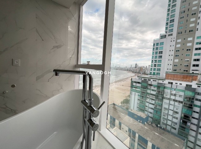Apartamento 4 dormitórios Boreal Tower, Frente Mar - Balneário Camboriú