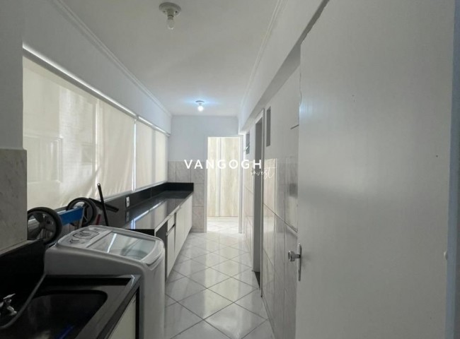Apartamento Edifício Imperatriz, Frente Mar - Balneário Camboriú