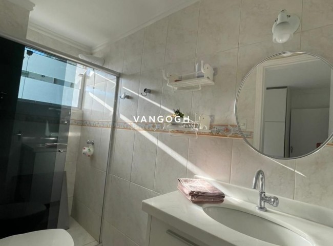 Apartamento Edifício Imperatriz, Frente Mar - Balneário Camboriú