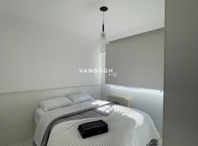 Apartamento Edifício Imperatriz, Frente Mar - Balneário Camboriú