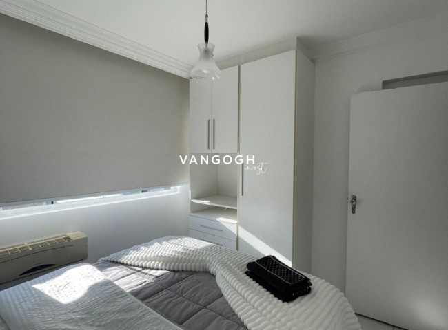 Apartamento Edifício Imperatriz, Frente Mar - Balneário Camboriú