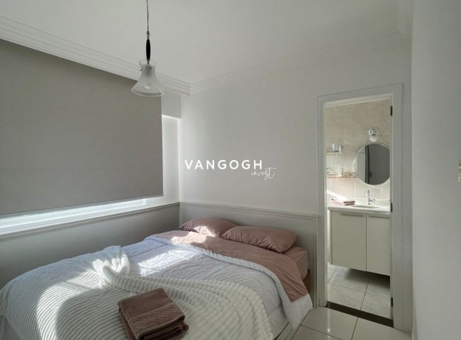 Apartamento Edifício Imperatriz, Frente Mar - Balneário Camboriú