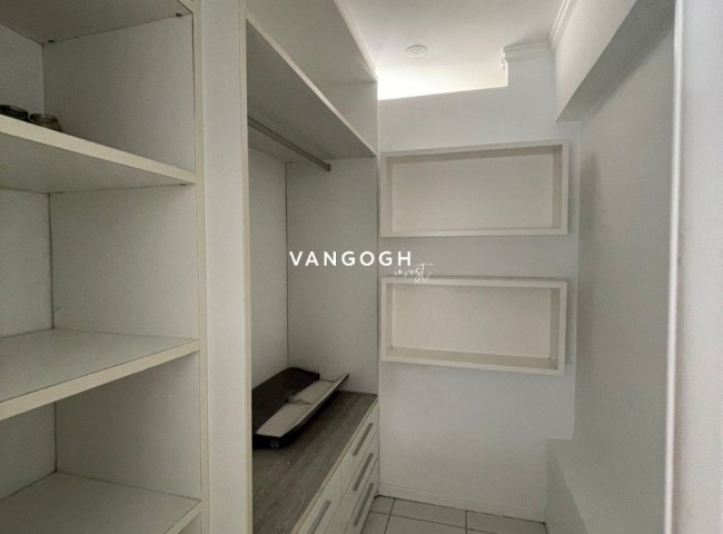 Apartamento Edifício Imperatriz, Frente Mar - Balneário Camboriú