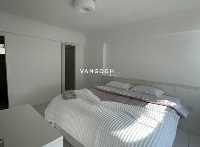 Apartamento Edifício Imperatriz, Frente Mar - Balneário Camboriú