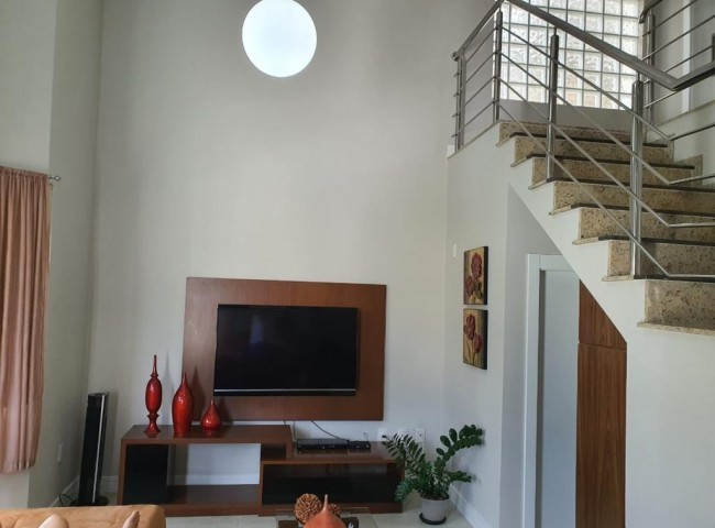 Casa 3 dormitórios , Ariribá - Balneário Camboriú