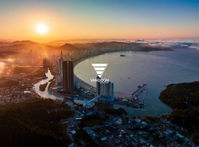 Apartamento 4 dormitórios Yachthouse, Quadra Mar - Balneário Camboriú