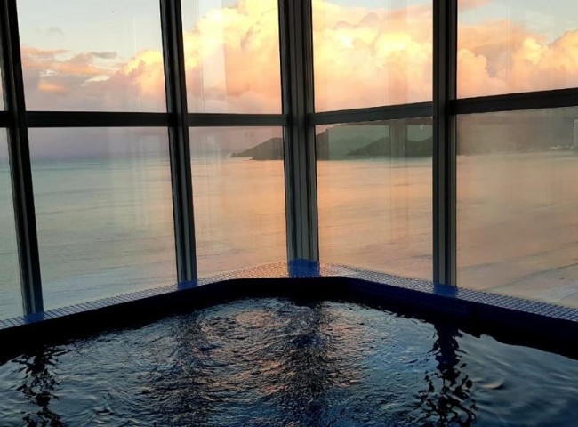 Apartamento 4 dormitórios Millennium Palace, Frente Mar - Balneário Camboriú