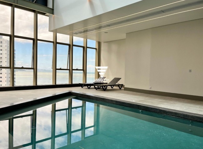 Apartamento 4 dormitórios Yachthouse, Quadra Mar - Balneário Camboriú