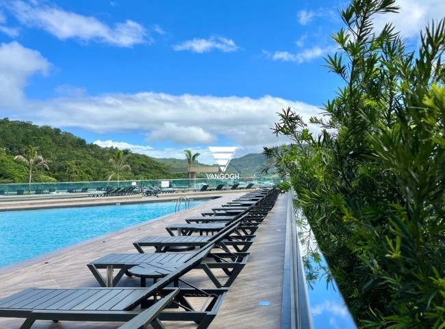 Apartamento 4 dormitórios Yachthouse, Quadra Mar - Balneário Camboriú