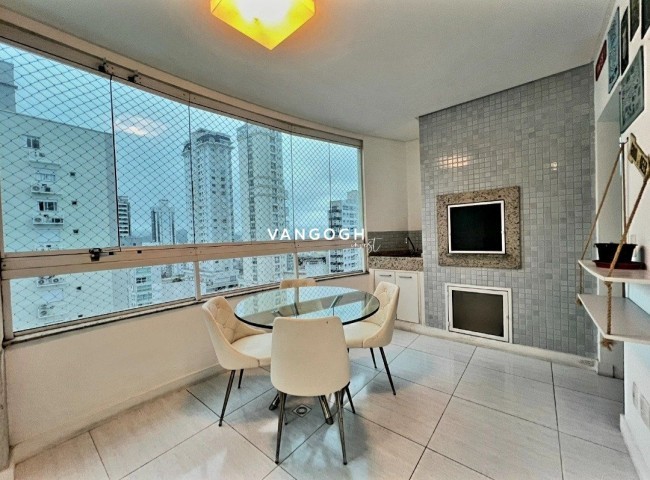 Apartamento 2 dormitórios Chateau, Centro - Balneário Camboriú