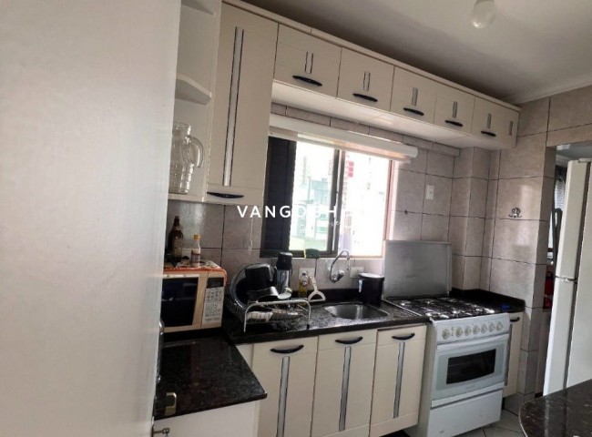 Apartamento 3 dormitórios Residencial Cayara, Centro - Balneário Camboriú