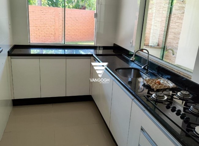 Sobrado 2 dormitórios Sobrado, Várzea do Ranchinho - Camboriú